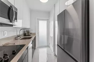 3250 NE 28th St, Fort Lauderdale, FL 33308 - Photo 9