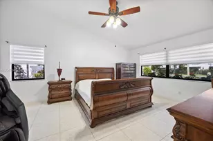 4870 Hawkes Bluff Ave, Davie, FL 33331 - Photo 17