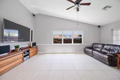 4870 Hawkes Bluff Ave, Davie, FL 33331 - Photo 15