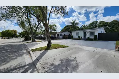 734 W 32nd St #734, Hialeah, FL 33012 - Photo 3