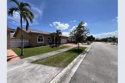 8842 NW 142nd Ln, Miami Lakes, FL 33018 - Photo 29