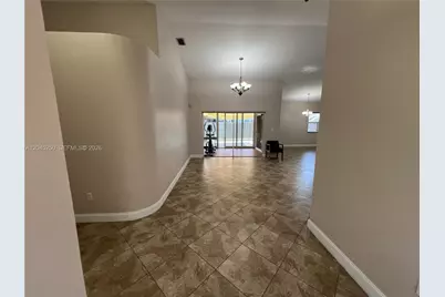 8842 NW 142nd Ln, Miami Lakes, FL 33018 - Photo 5