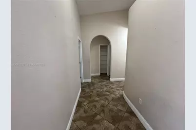 8842 NW 142nd Ln, Miami Lakes, FL 33018 - Photo 11