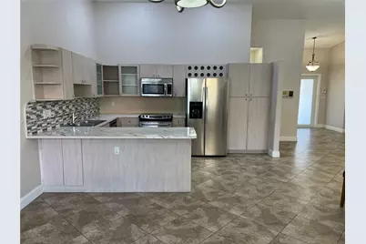 8842 NW 142nd Ln, Miami Lakes, FL 33018 - Photo 7