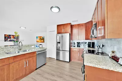 18910 NW 10th Ter, Pembroke Pines, FL 33029 - Photo 23