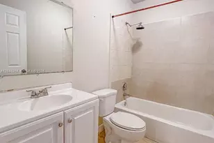 4648 NW 9th Dr, Plantation, FL 33317 - Photo 17