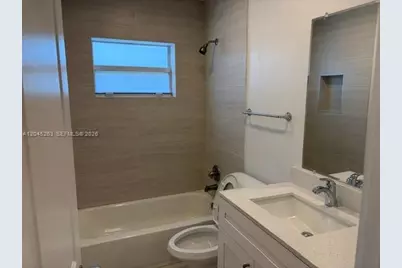 206 NE 1st Ct #1 North, Dania Beach, FL 33004 - Photo 19