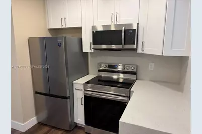 206 NE 1st Ct #1 North, Dania Beach, FL 33004 - Photo 13
