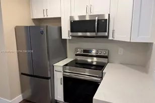 206 NE 1st Ct, Dania Beach, FL 33004 - Photo 13