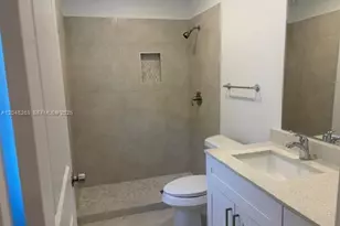 206 NE 1st Ct, Dania Beach, FL 33004 - Photo 25