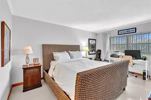 700 NE 14th Ave, Hallandale Beach, FL 33009 - Photo 25