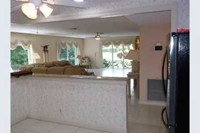 908 Cypress Ter #V57, Pompano Beach, FL 33069 - Photo 15