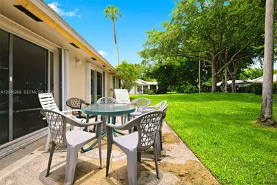 908 Cypress Ter #V57, Pompano Beach, FL 33069 - Photo 27
