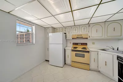 2571 Aragon Blvd #220, Sunrise, FL 33322 - Photo 17