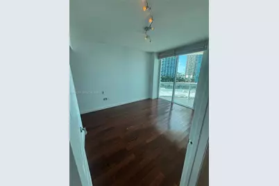 480 NE 30th St #1004, Miami, FL 33137 - Photo 3