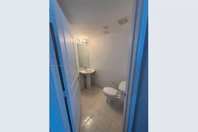 480 NE 30th St #1004, Miami, FL 33137 - Photo 3