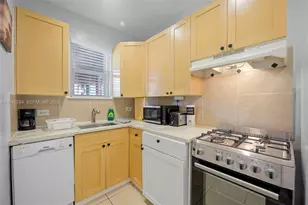 620 SW 7th St, Fort Lauderdale, FL 33315 - Photo 11