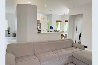 1074 Bluewood Ter #0, Weston, FL 33327 - Photo 11