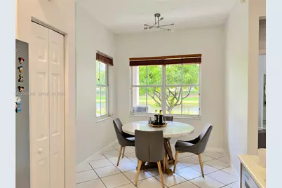 1074 Bluewood Ter #0, Weston, FL 33327 - Photo 9