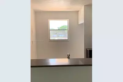 201 Berkley Rd #204, Hollywood, FL 33024 - Photo 9