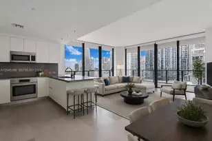 88 SW 7th St, Miami, FL 33130 - Photo 3