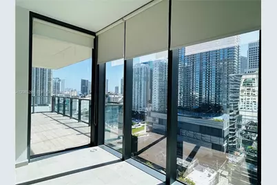 88 SW 7th St #1511, Miami, FL 33130 - Photo 11