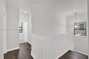 2502 NE 1st St, Homestead, FL 33033 - Photo 17