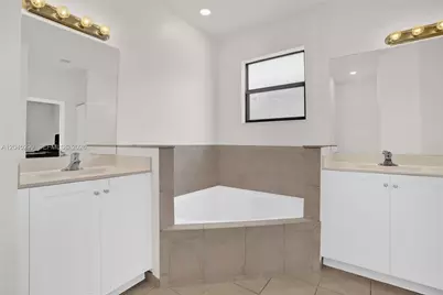 2502 NE 1st St #0, Homestead, FL 33033 - Photo 39