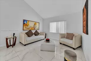5542 NW 190th Ln, Miami Gardens, FL 33055 - Photo 9