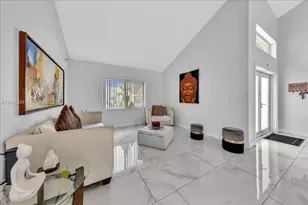 5542 NW 190th Ln, Miami Gardens, FL 33055 - Photo 11