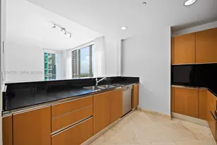 1050 Brickell Ave, Miami, FL 33131 - Photo 7