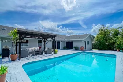 15810 N Wind Cir, Sunrise, FL 33326 - Photo 39