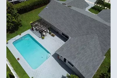 15810 N Wind Cir, Sunrise, FL 33326 - Photo 43