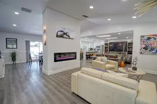 15810 N Wind Cir, Sunrise, FL 33326 - Photo 9