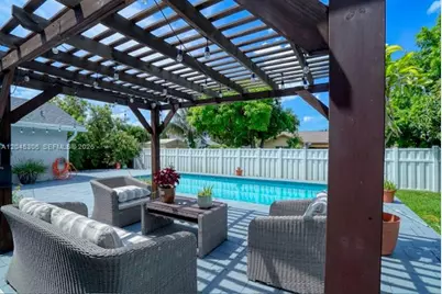 15810 N Wind Cir, Sunrise, FL 33326 - Photo 35