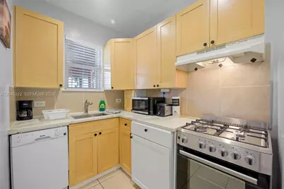 620 SW 7th St #1-6, Fort Lauderdale, FL 33315 - Photo 11