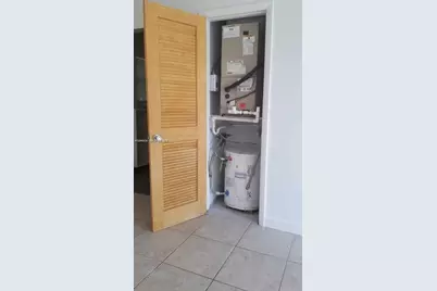 645 NE 121st St #306, North Miami, FL 33161 - Photo 9