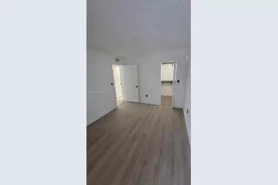 7125 NW 186th St #B201, Hialeah, FL 33015 - Photo 11