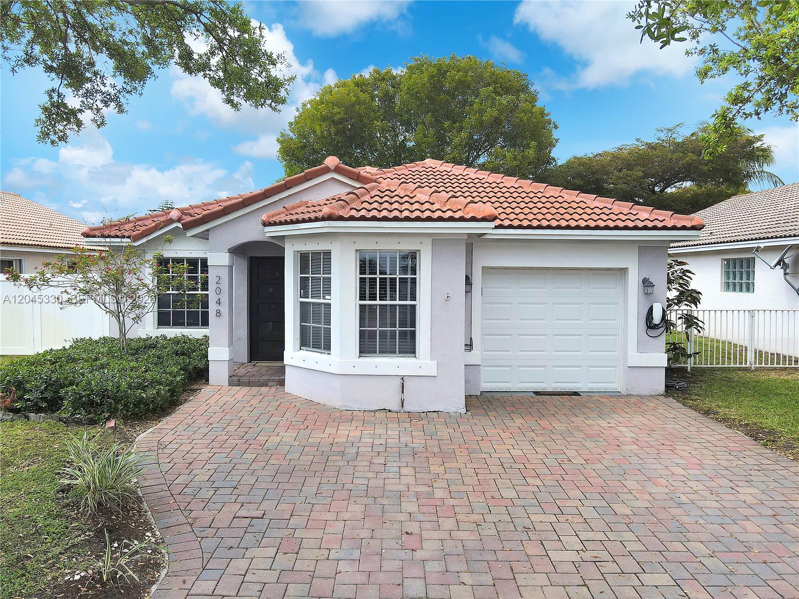 2048 NW 164th Ave main architectural view