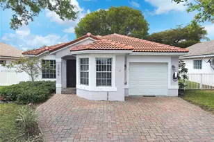 2048 NW 164th Ave, Pembroke Pines, FL 33028 - Photo 1
