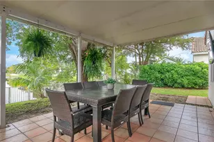 2048 NW 164th Ave, Pembroke Pines, FL 33028 - Photo 11