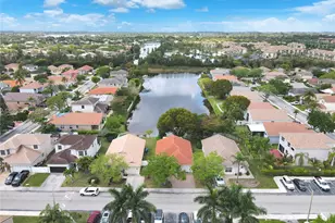 2048 NW 164th Ave, Pembroke Pines, FL 33028 - Photo 35