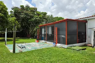 10801 NE 10th Ave, Biscayne Park, FL 33161 - Photo 19