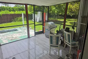 10801 NE 10th Ave, Biscayne Park, FL 33161 - Photo 23