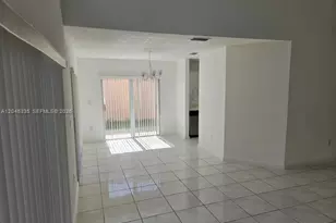 9921 NW 31st St, Doral, FL 33172 - Photo 7