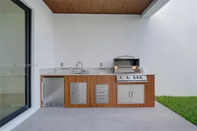 4321 SW 99th Ave, Miami, FL 33165 - Photo 35