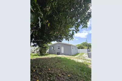 719 21st St, West Palm Beach, FL 33407 - Photo 15