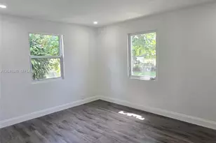 719 21st St, West Palm Beach, FL 33407 - Photo 17