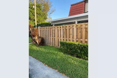 3940 Victoria Dr, West Palm Beach, FL 33406 - Photo 3