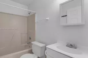 768 SW 9th St, Florida City, FL 33034 - Photo 15